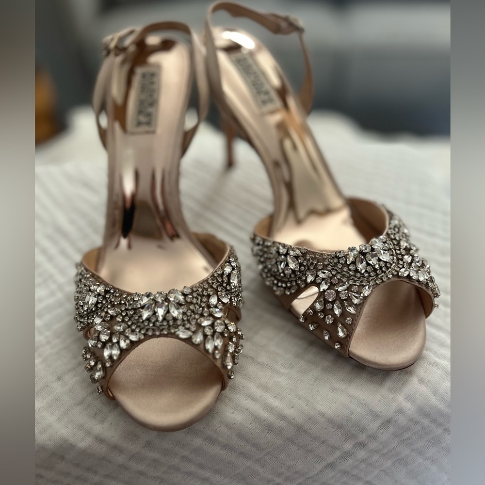 BADGLEY MISCHKA Womens Beige Paula Round Toe Stiletto Slingback Sandal